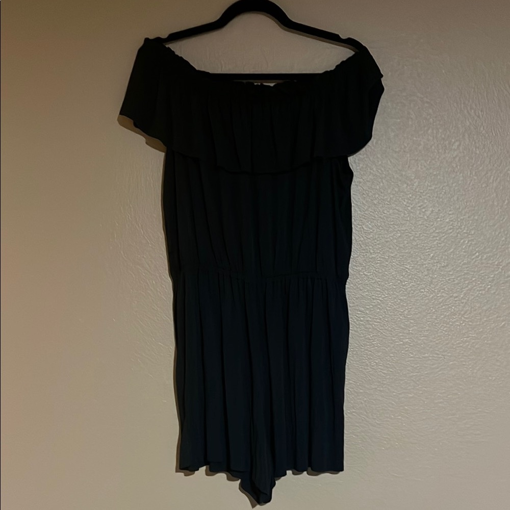 ABERCROMBIE Black Off-Shoulder Romper